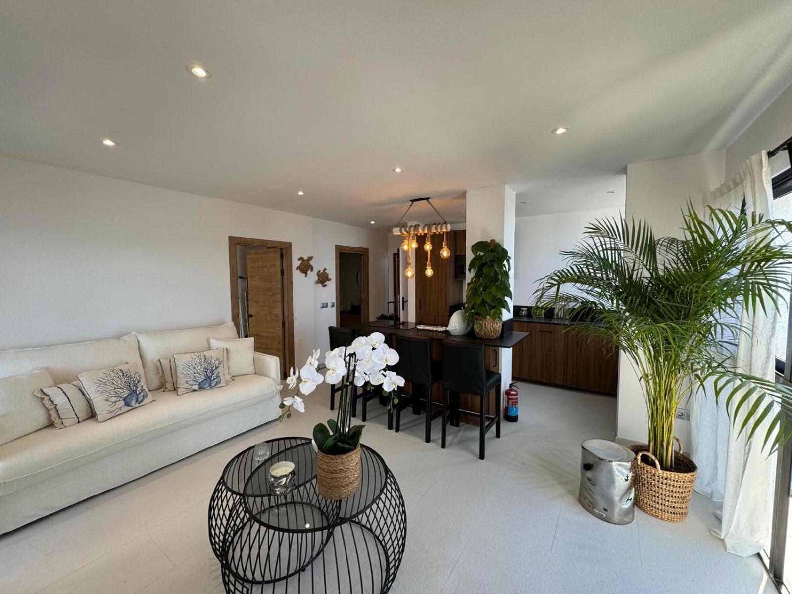 Marbella Beachfront Apartment Exteriör bild